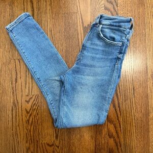Zara Skinny Light Wash Rough Edges Denim Blue Jeans Size 4